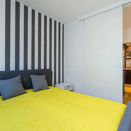 Piekny W Warszawie Varşova