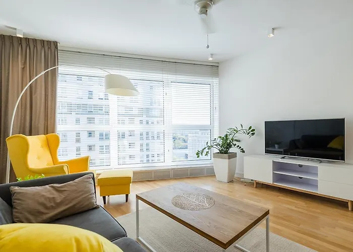 Piekny W Warszawie * Варшава