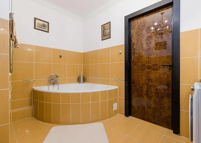 Piękny W Warszawie *